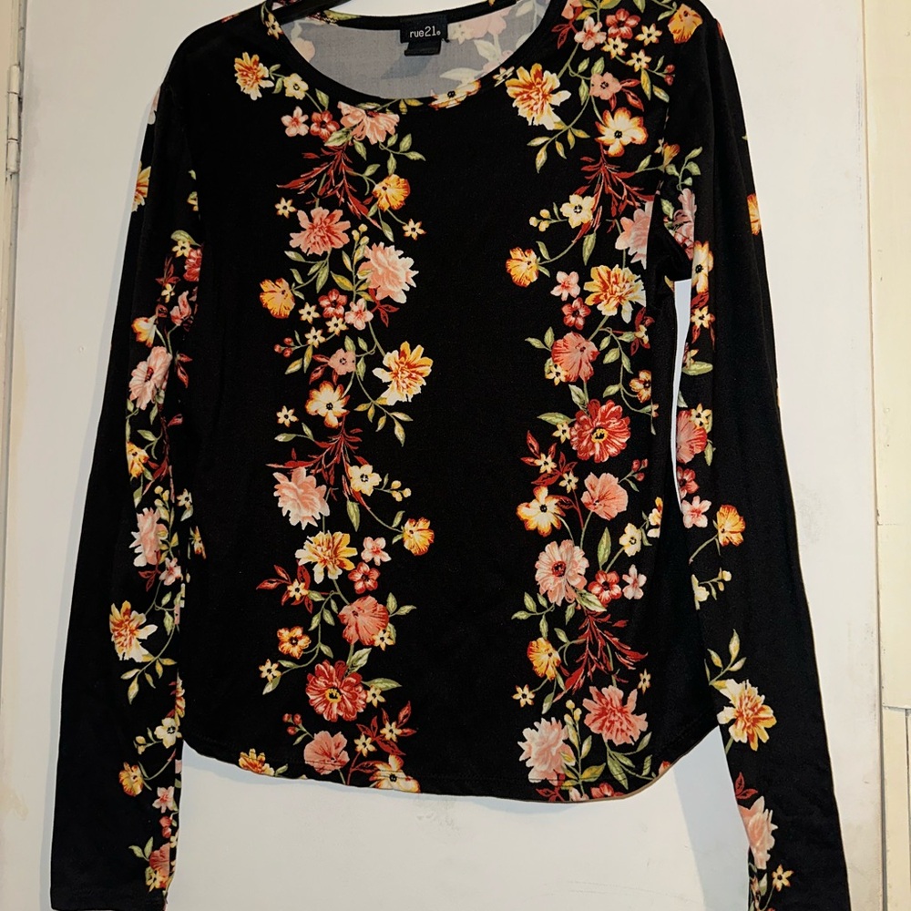 Rue21 Black Long Sleeve Top with Floral Design